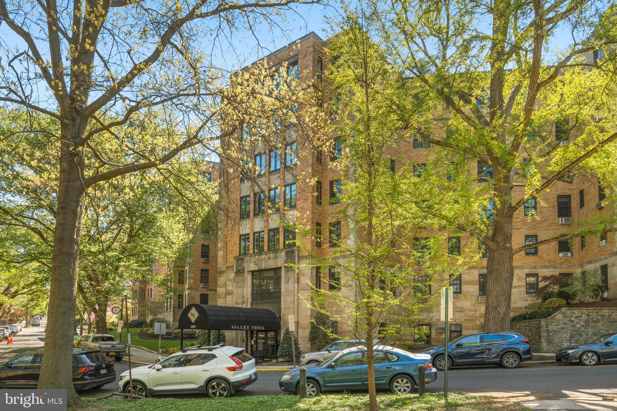 2032 Belmont Road Northwest, Unit 630 Washington, DC 20009 - Photo 20 of 21