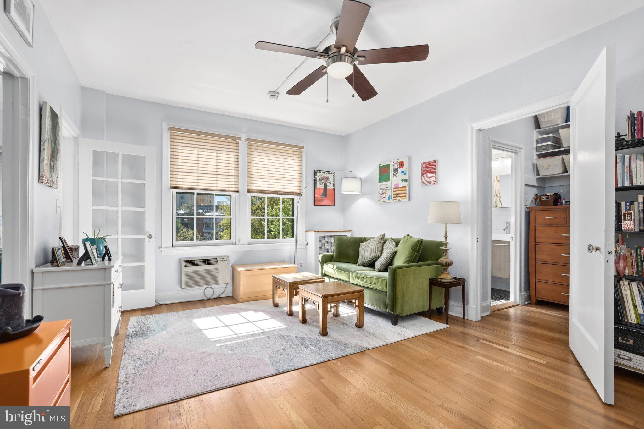 2032 Belmont Road Northwest, Unit 630 Washington, DC 20009 - Photo 4 of 21