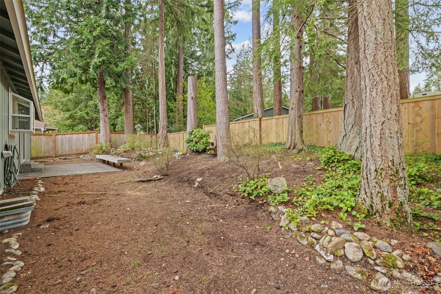5716 145th Street Southwest Edmonds, WA 98026 - Photo 25 of 29 Gallery Image 25