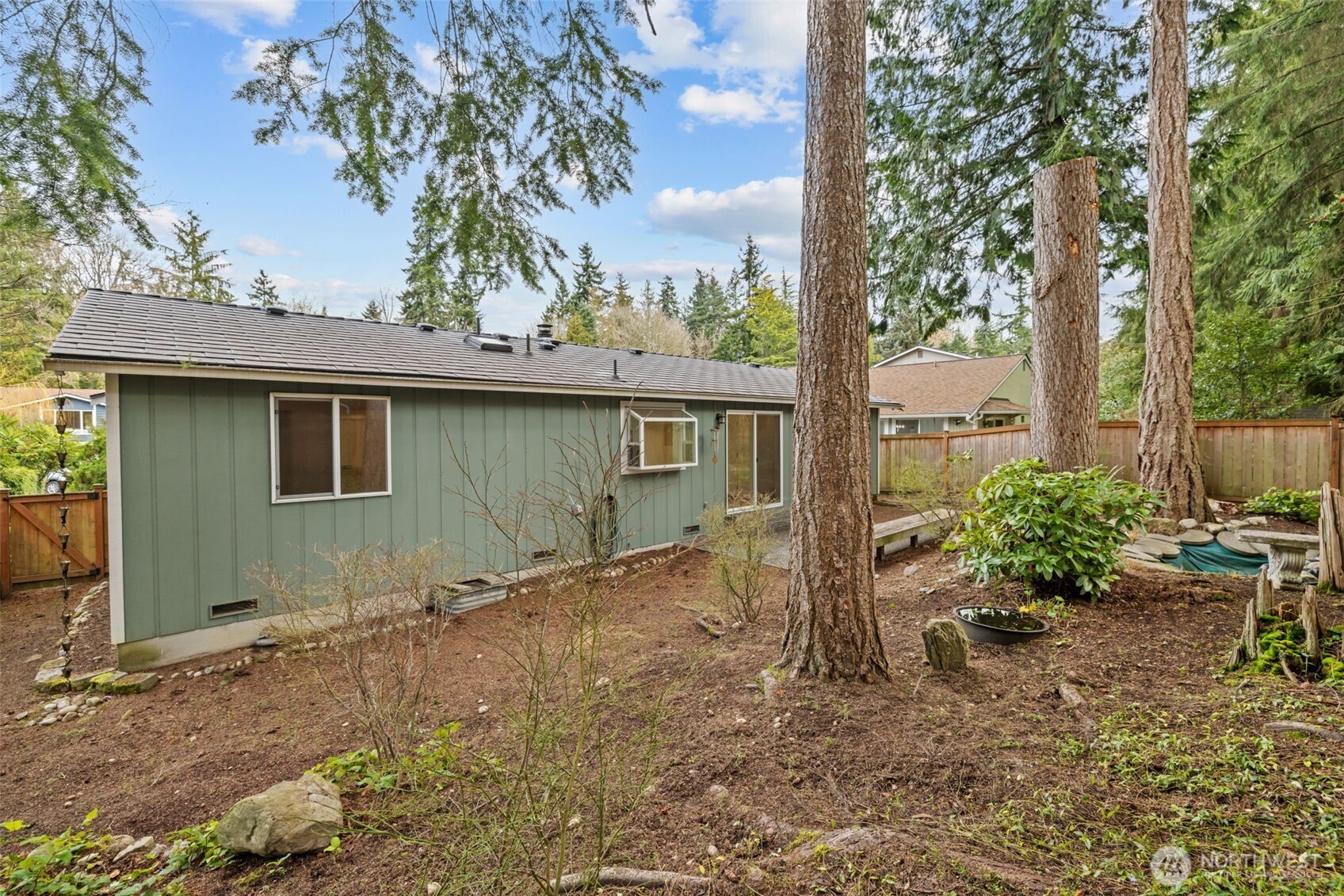 5716 145th Street Southwest Edmonds, WA 98026 - Photo 28 of 29 Gallery Image 28