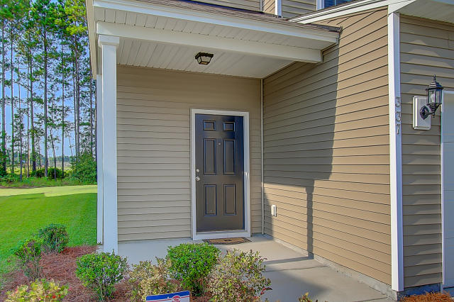 337 Iveson Road Summerville, SC 29486 - Photo 2 of 34 Nice Front Stoop