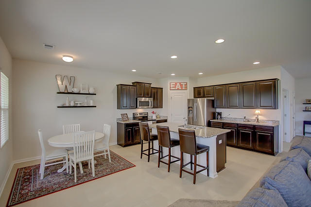 337 Iveson Road Summerville, SC 29486 - Photo 6 of 34 Breakfast Area and Kitchen