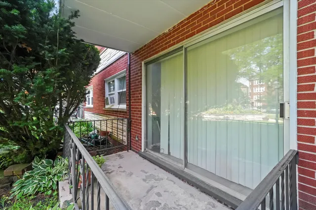 $89,900 | 129 North Mason Avenue, Unit 105, Chicago, IL 60644