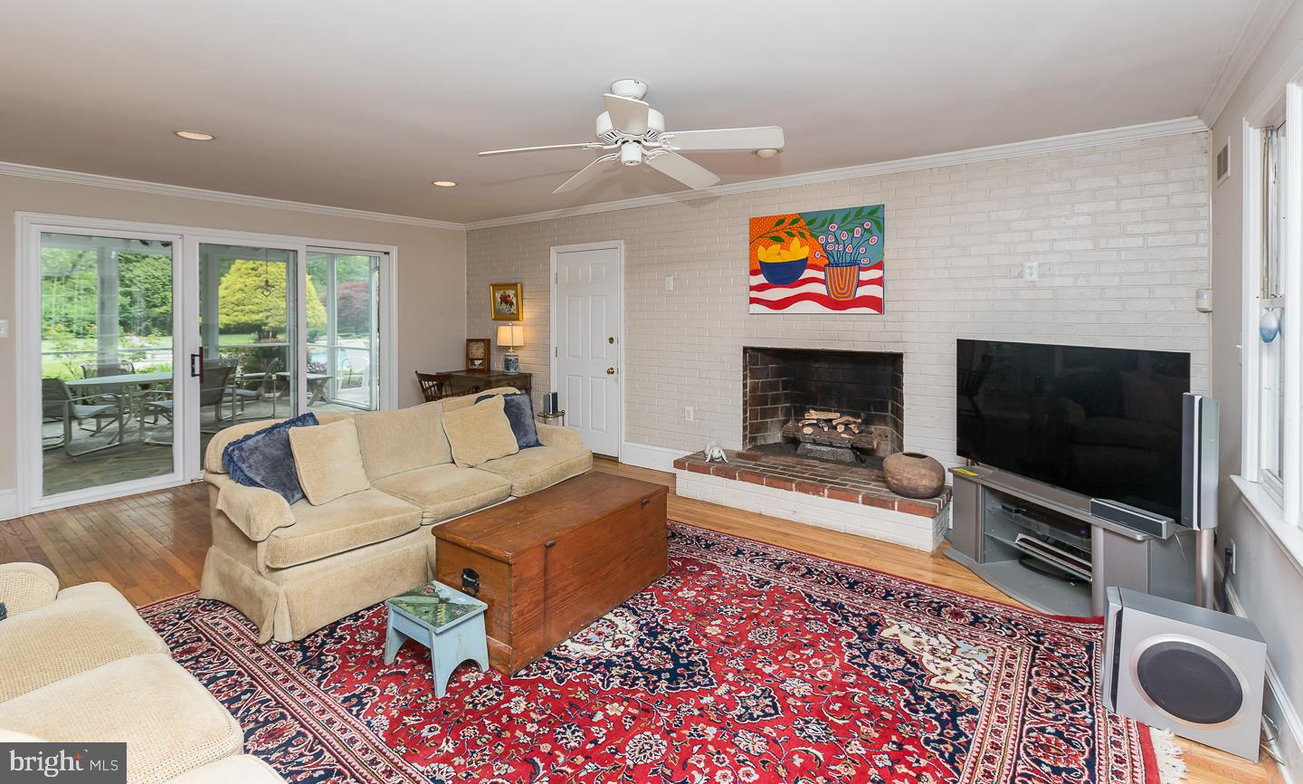 1279 Argyle Road Berwyn, PA 19312 - Photo 24 of 73 Family room with gas fireplace