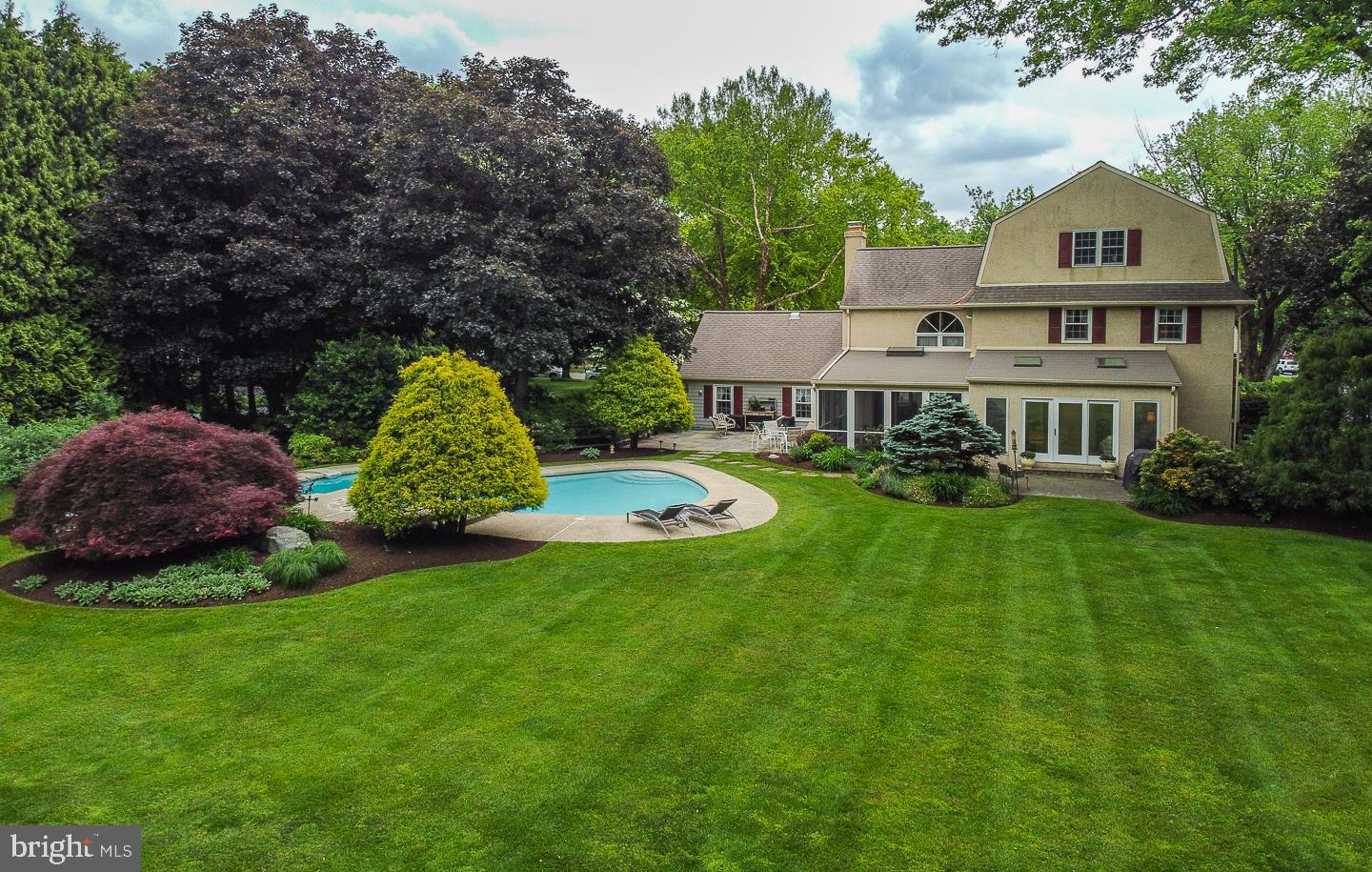1279 Argyle Road Berwyn, PA 19312 - Photo 5 of 73 Large, flat back yard-a private retreat