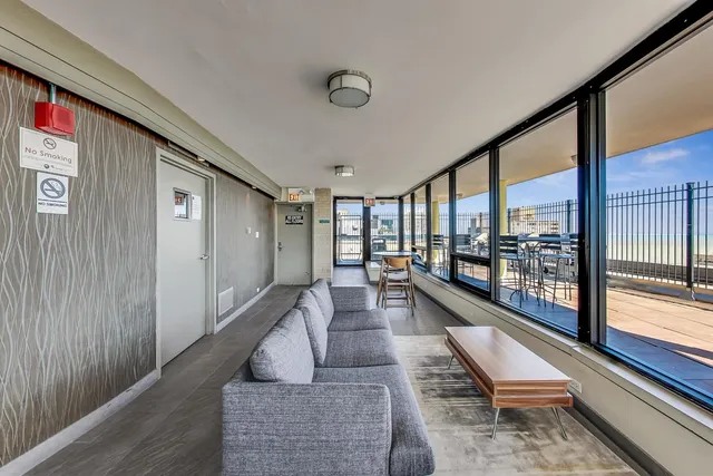 $2,500 | 2930 North Sheridan Road, Unit 1608, Chicago, IL 60657