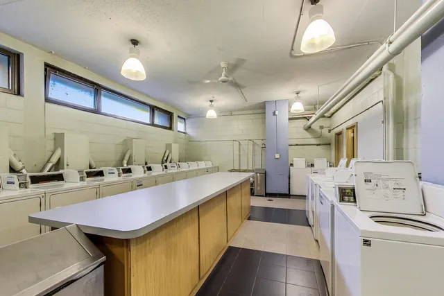 $2,500 | 2930 North Sheridan Road, Unit 1608, Chicago, IL 60657