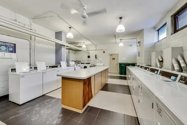 $2,500 | 2930 North Sheridan Road, Unit 1608, Chicago, IL 60657