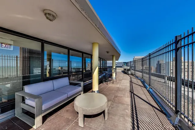 $2,500 | 2930 North Sheridan Road, Unit 1608, Chicago, IL 60657