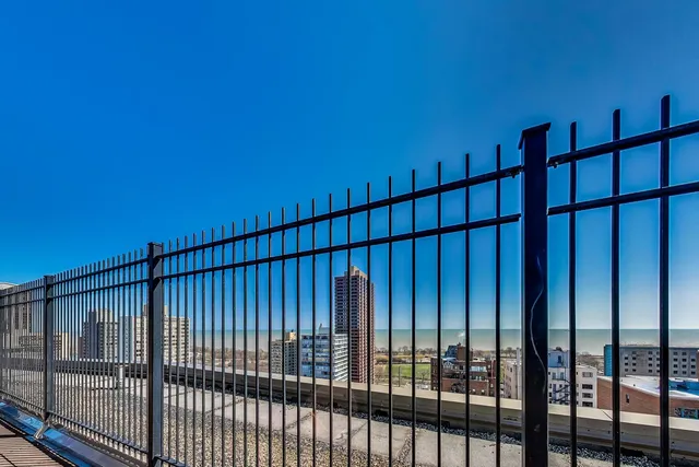 $2,500 | 2930 North Sheridan Road, Unit 1608, Chicago, IL 60657