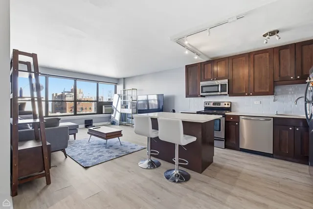 $2,500 | 2930 North Sheridan Road, Unit 1608, Chicago, IL 60657