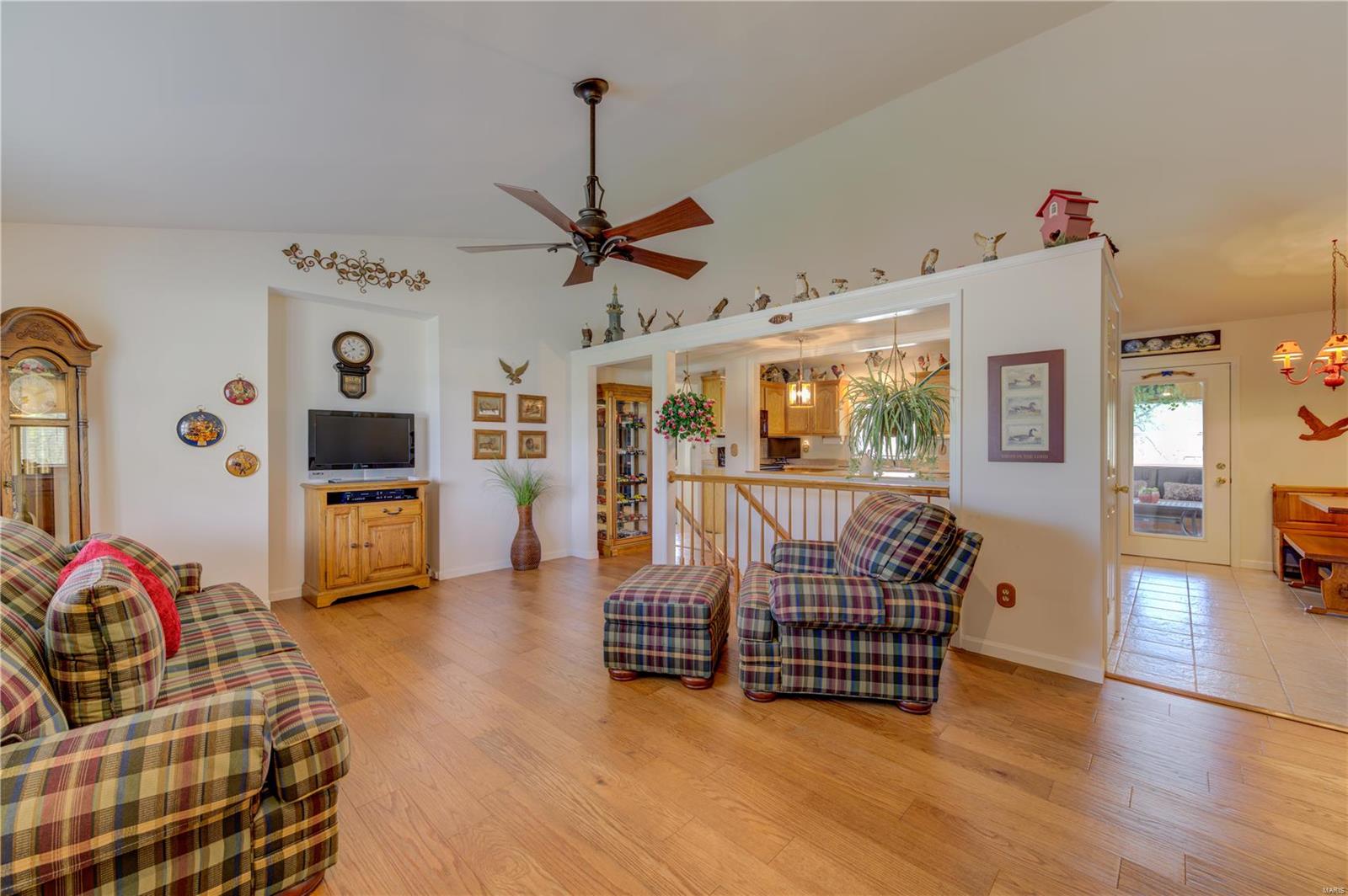 1018 Haversham Drive St. Charles, MO 63304 - Photo 4 of 25