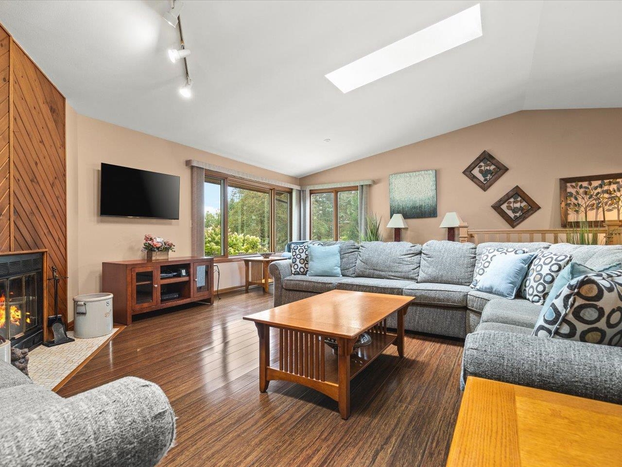584 Sunnyfield Road Belvidere, IL 61008 - Photo 8 of 53 Gallery Image 8