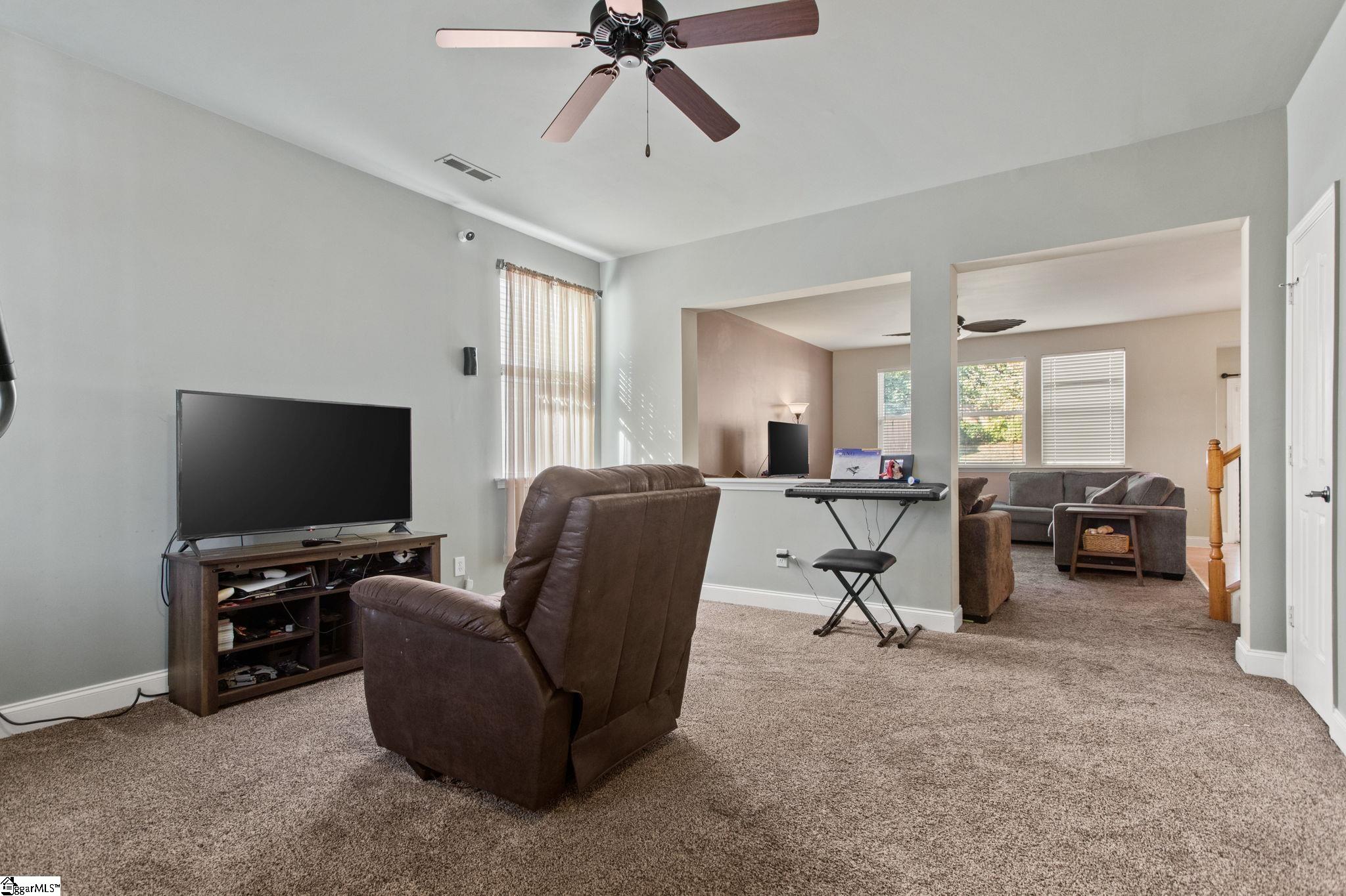 27 Border Avenue Simpsonville, SC 29680 - Photo 4 of 26