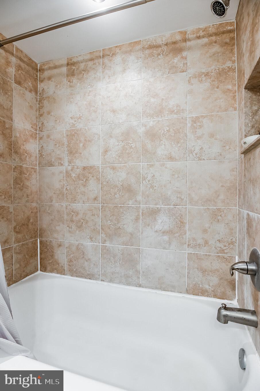 5000 7th Road South, Unit 301 Arlington, VA 22204 - Photo 18 of 31