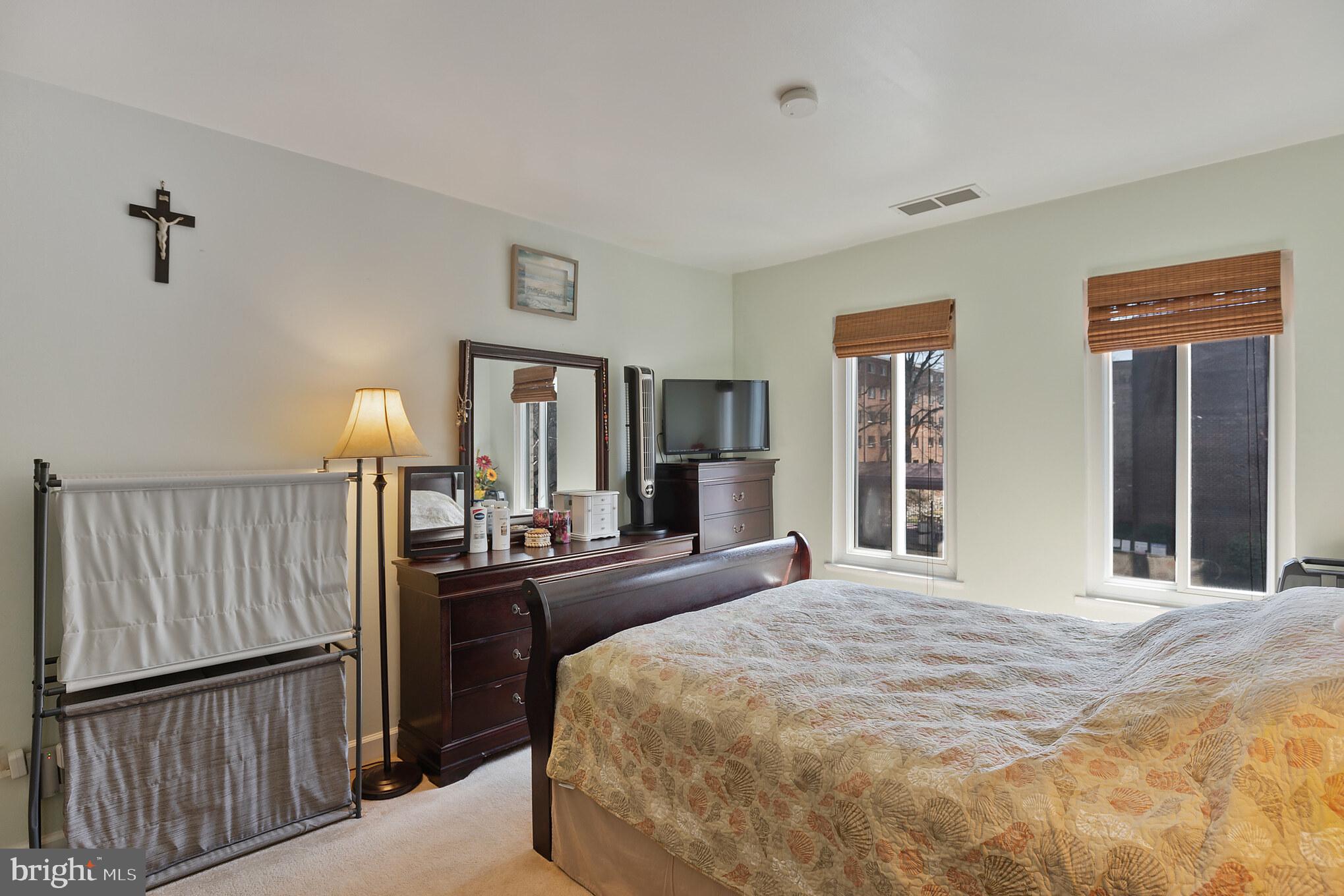 5000 7th Road South, Unit 301 Arlington, VA 22204 - Photo 19 of 31