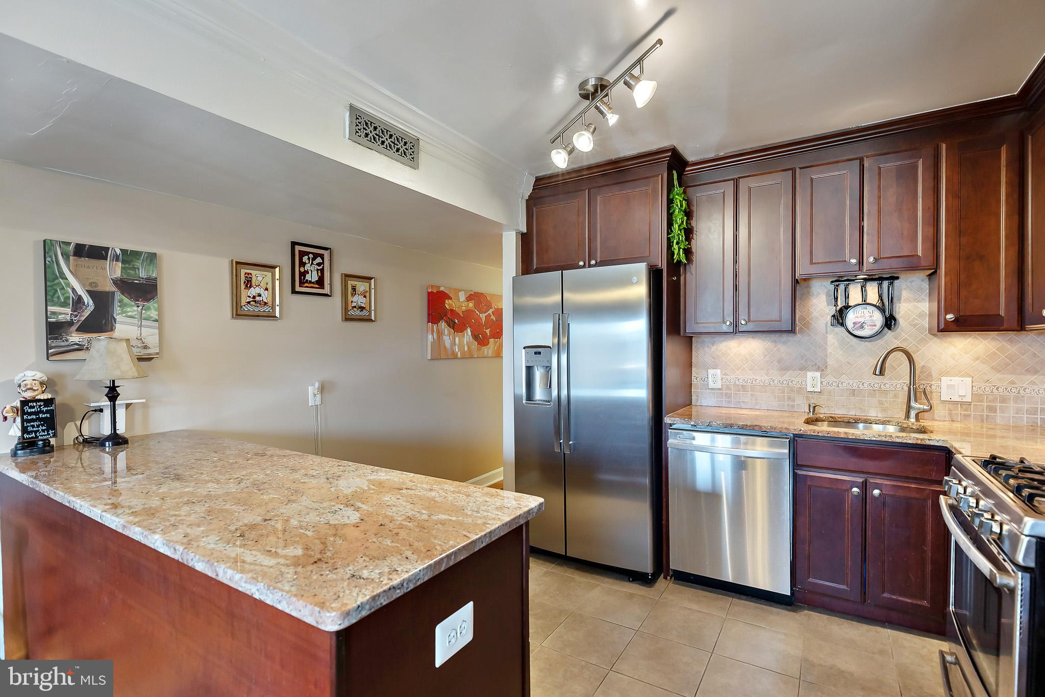 5000 7th Road South, Unit 301 Arlington, VA 22204 - Photo 9 of 31