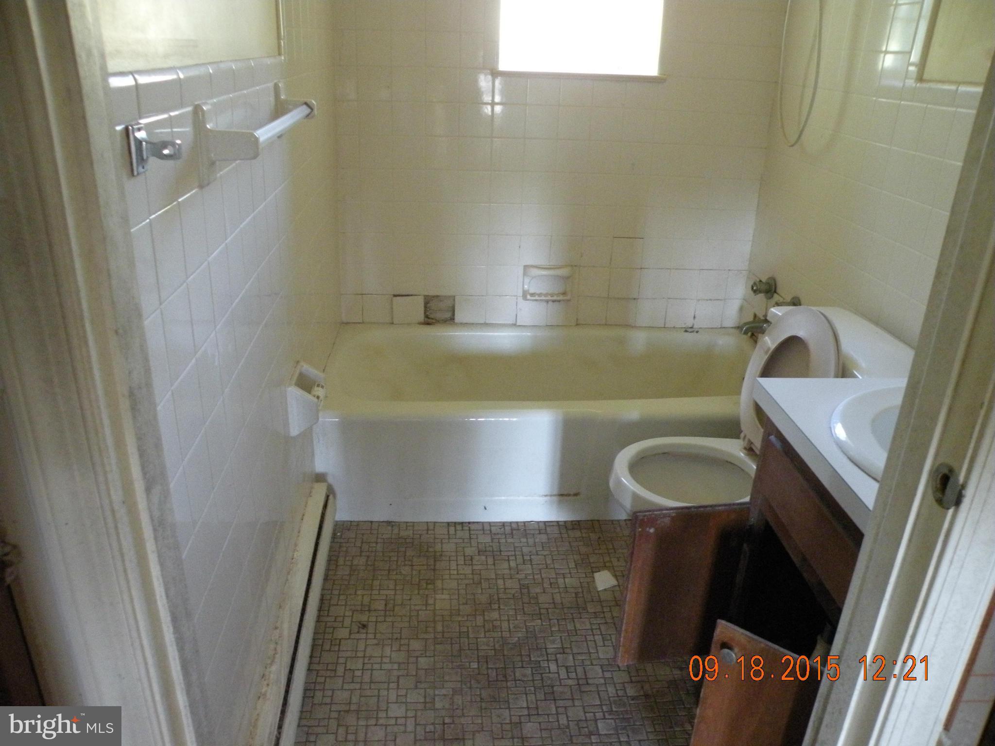 2222 Emory Road Reisterstown, MD 21136 - Photo 17 of 17 Bath