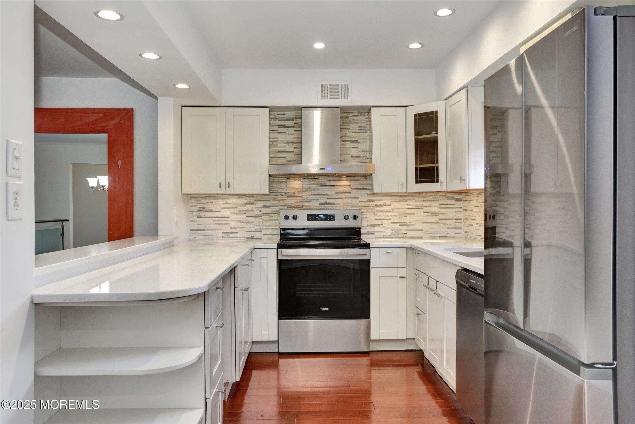 388 Middlewood Road Middletown, NJ 07748 - Photo 14 of 32 14-Kitchen