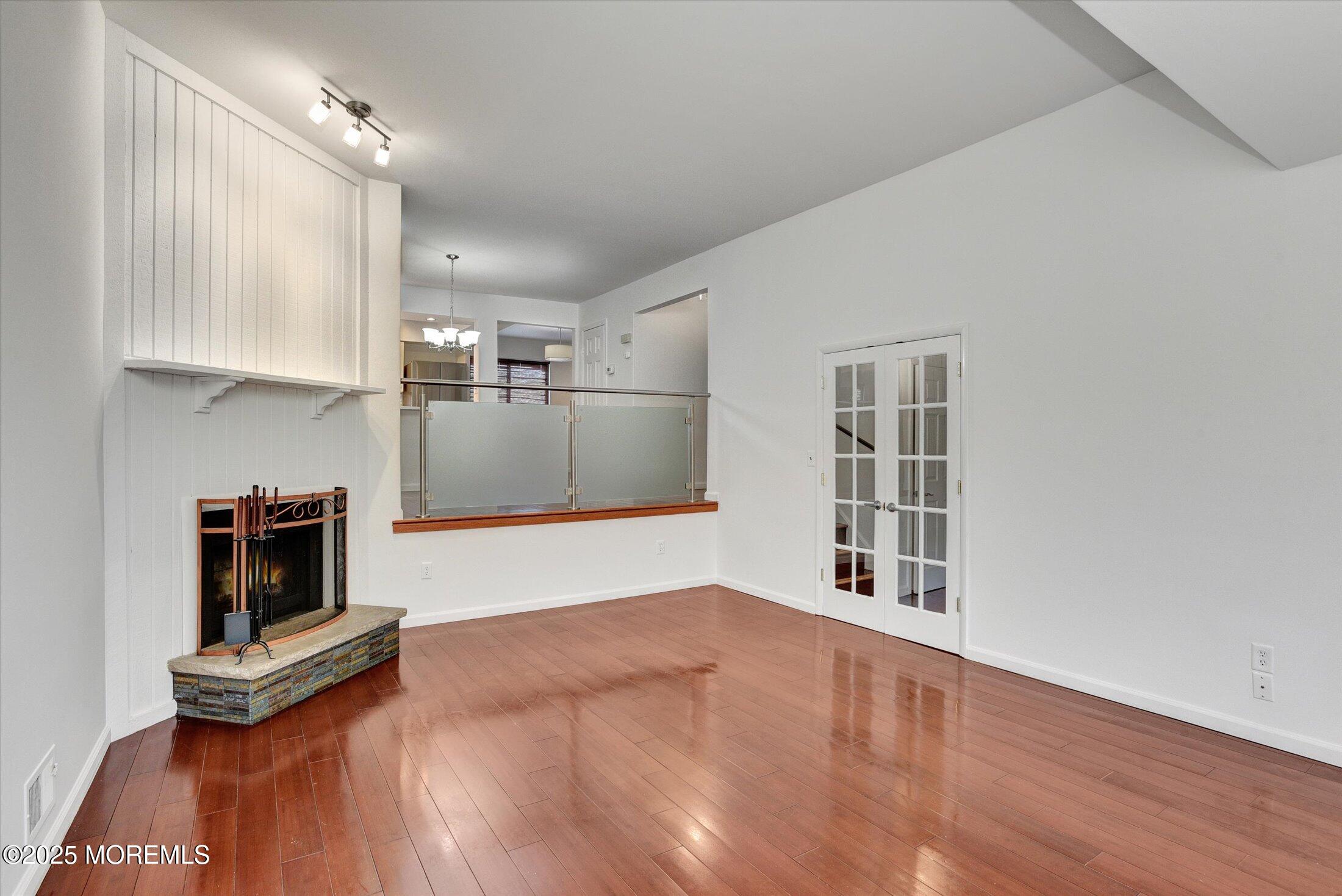 388 Middlewood Road Middletown, NJ 07748 - Photo 7 of 32 07-Living Room