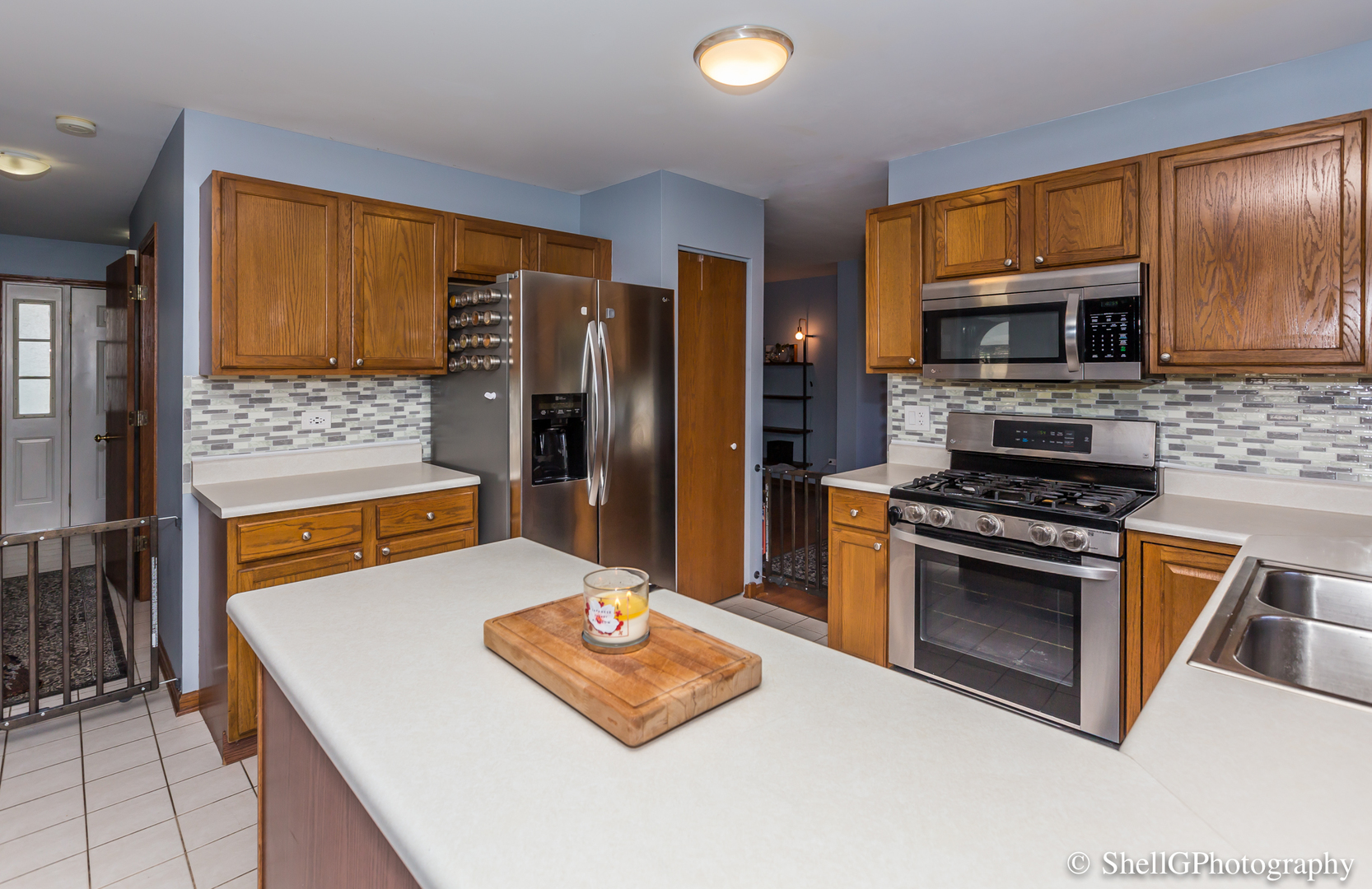 1911 Spring Ridge Drive Plainfield, IL 60586 - Photo 3 of 33