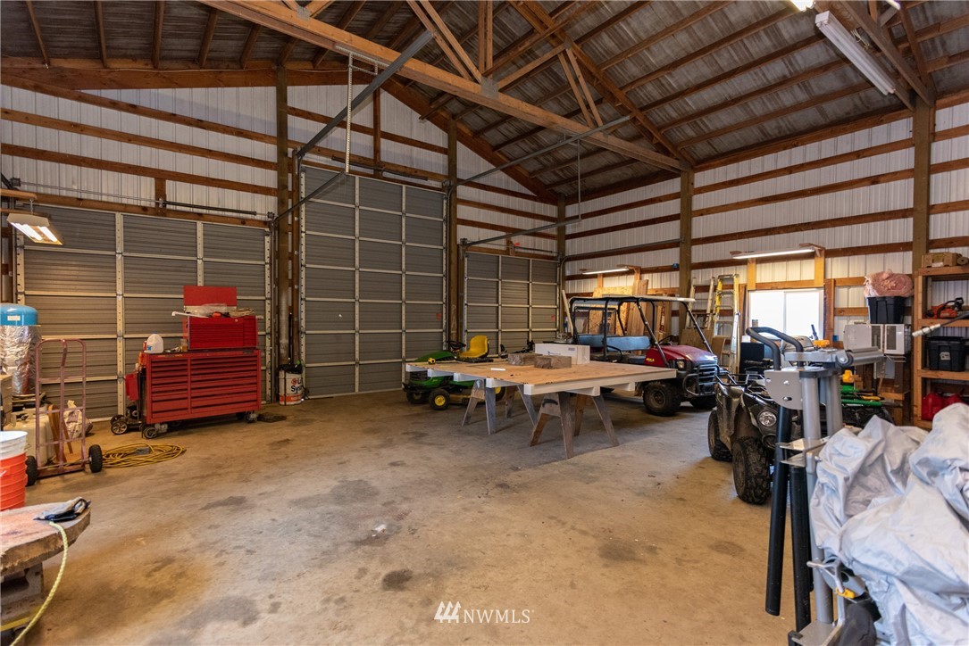 171 Smith Road Chehalis, WA 98532 - Photo 8 of 36 a view of a room with gym equipment