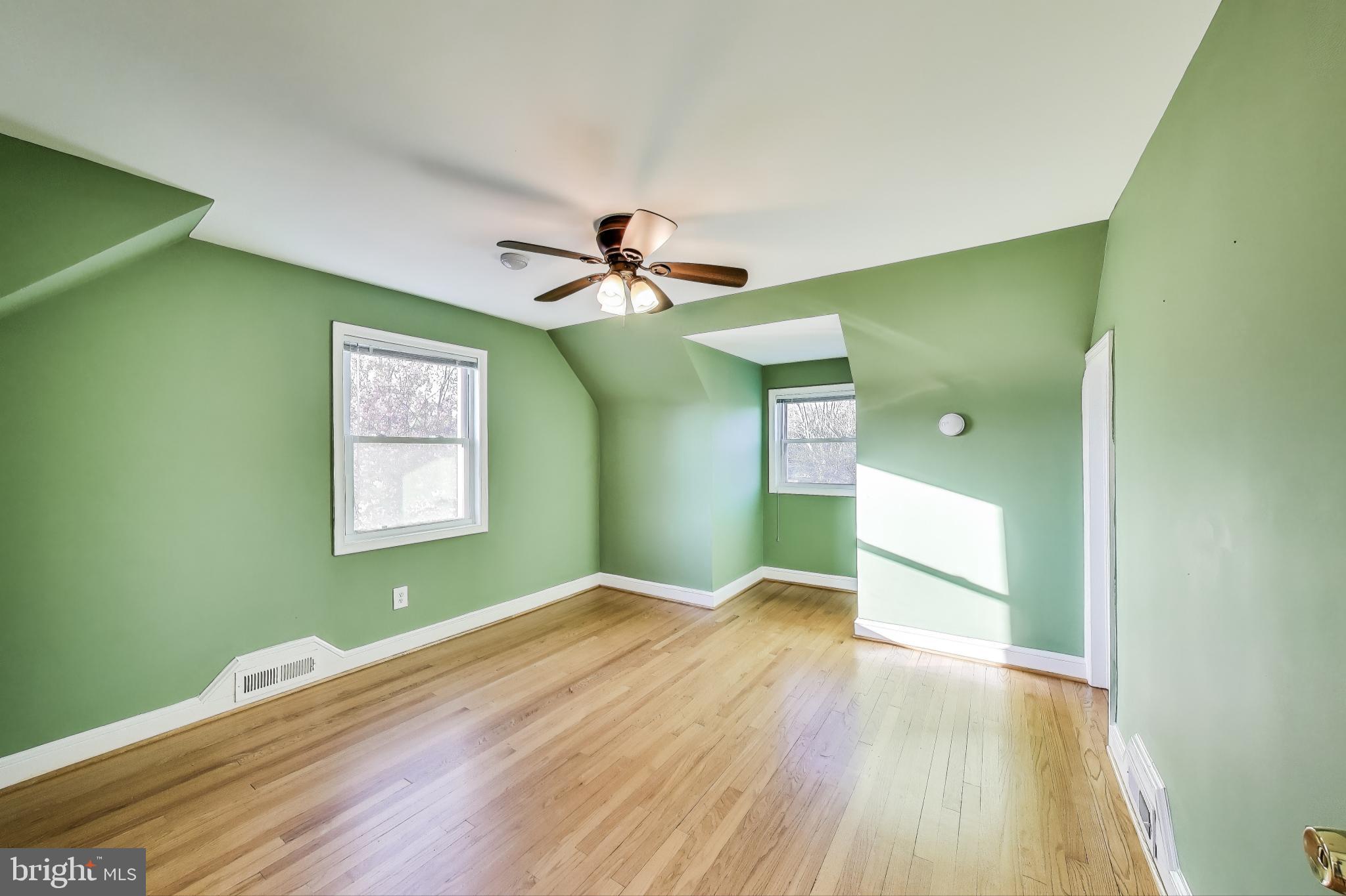 10110 Old Fort Road Fort Washington, MD 20744 - Photo 20 of 41 upper bedroom