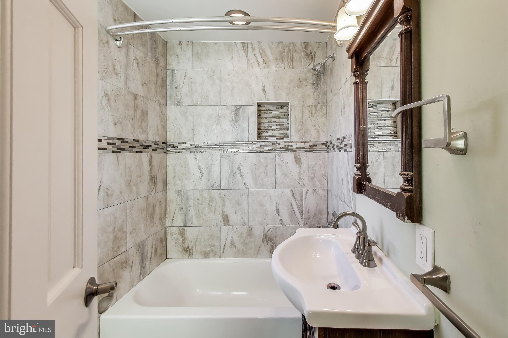 10110 Old Fort Road Fort Washington, MD 20744 - Photo 24 of 41 upper full bath