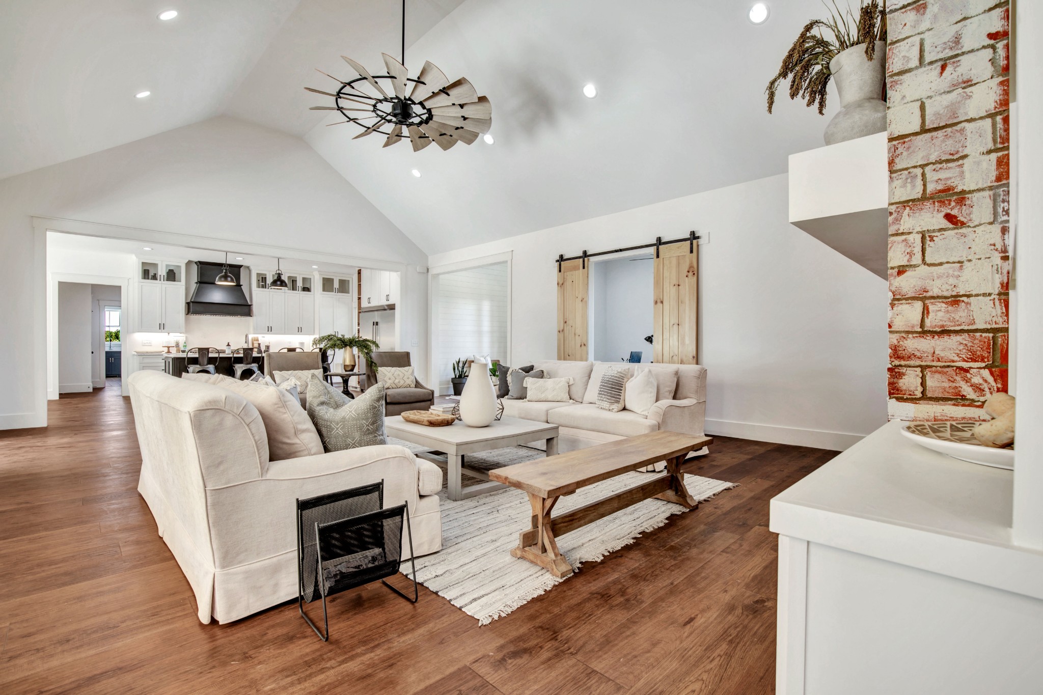 2546 Taylor Road Columbia, TN 38401 - Photo 8 of 50 Gallery Image 8