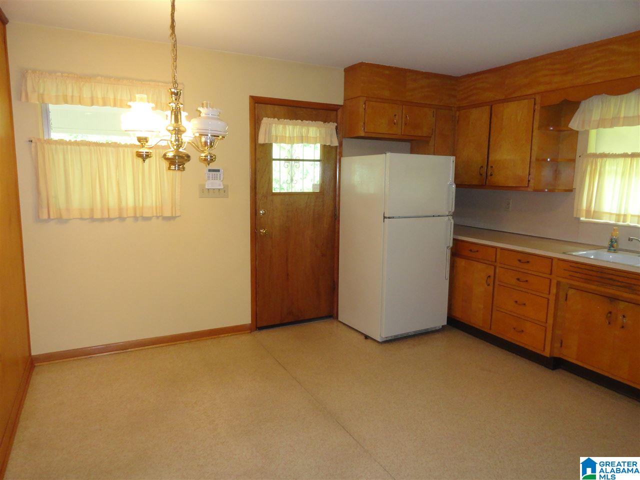 805 Oak Ridge Drive Birmingham, AL 35214 - Photo 10 of 28
