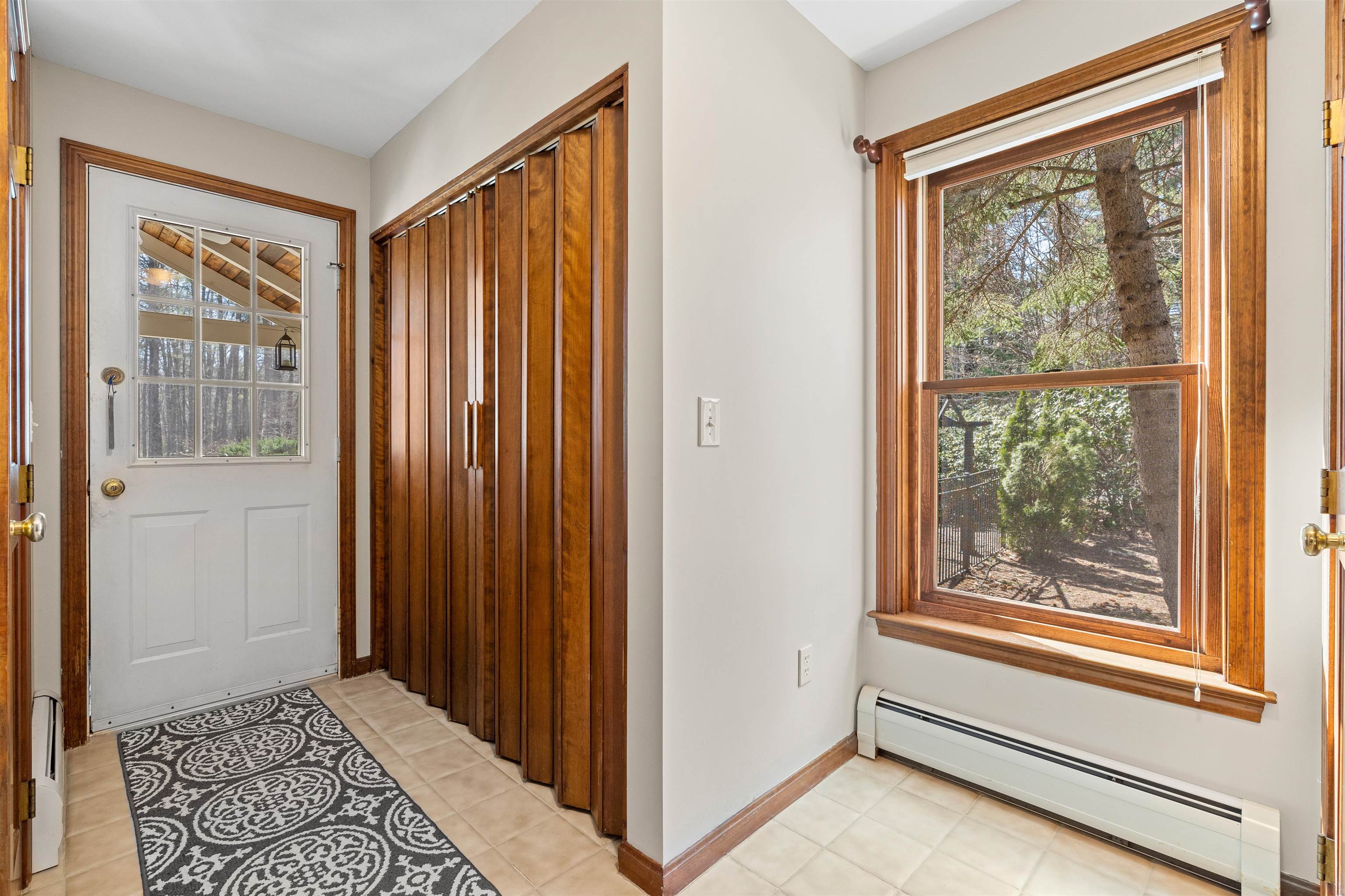 36 Boxwood Road Bedford, NH 03110 - Photo 11 of 40