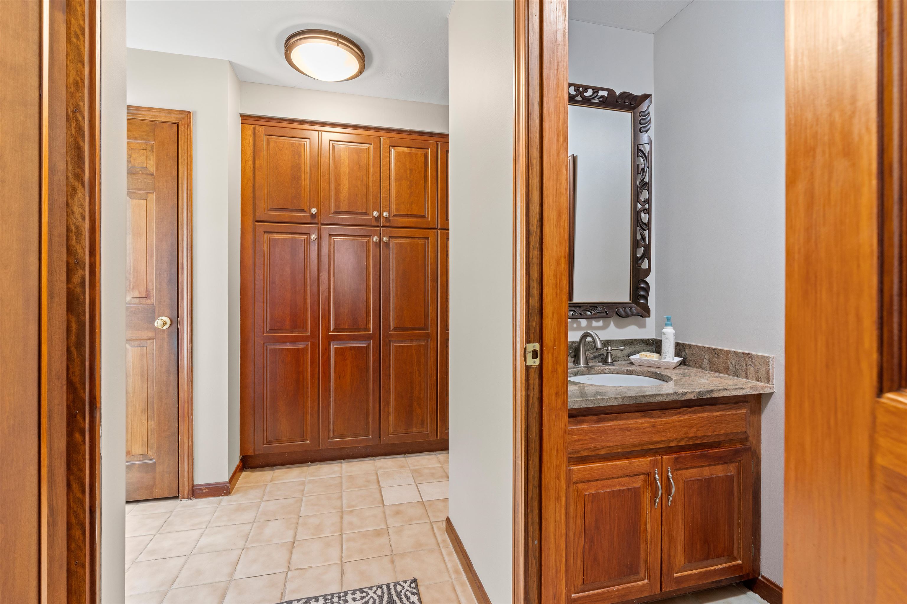 36 Boxwood Road Bedford, NH 03110 - Photo 12 of 40