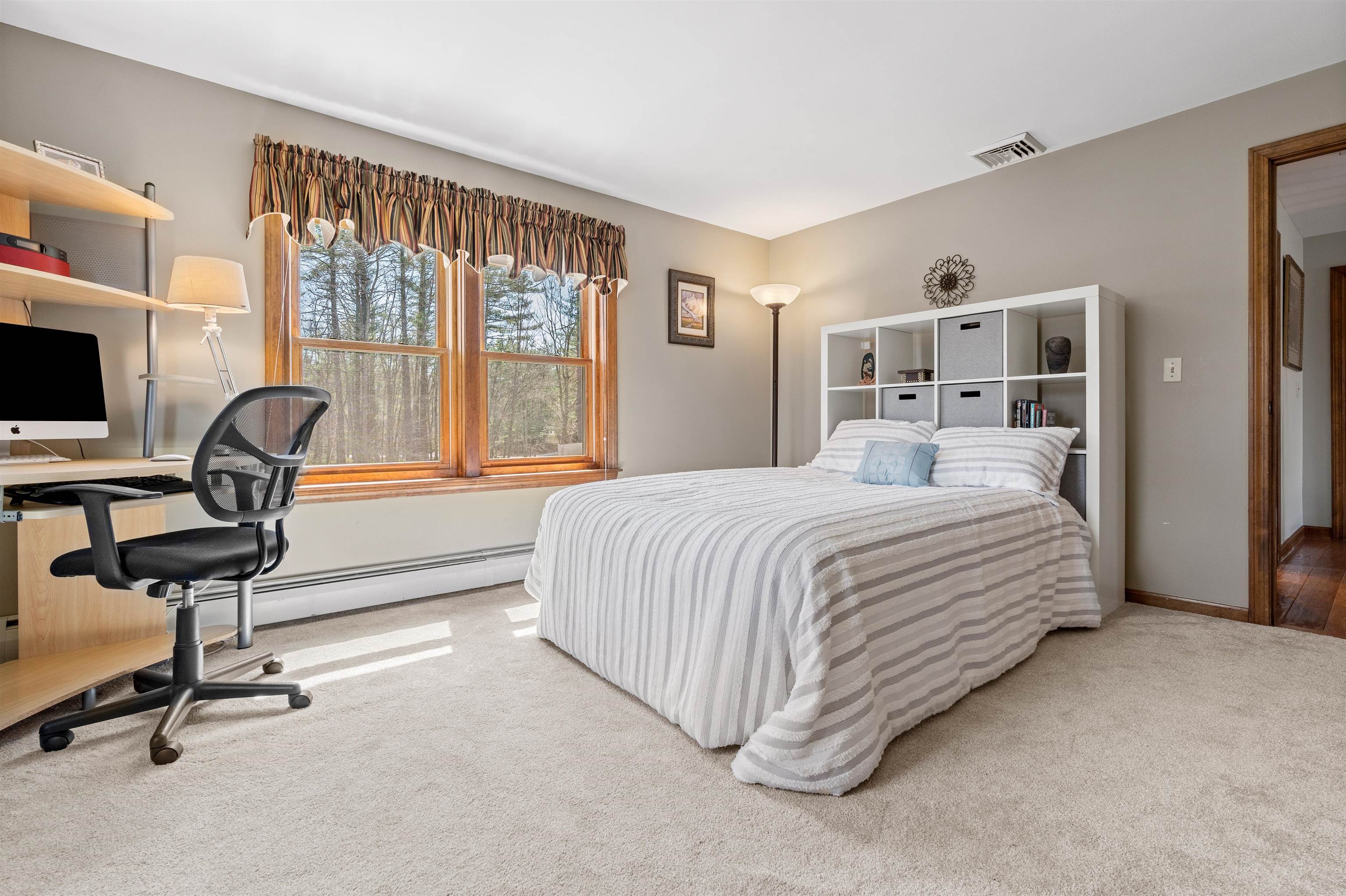 36 Boxwood Road Bedford, NH 03110 - Photo 23 of 40