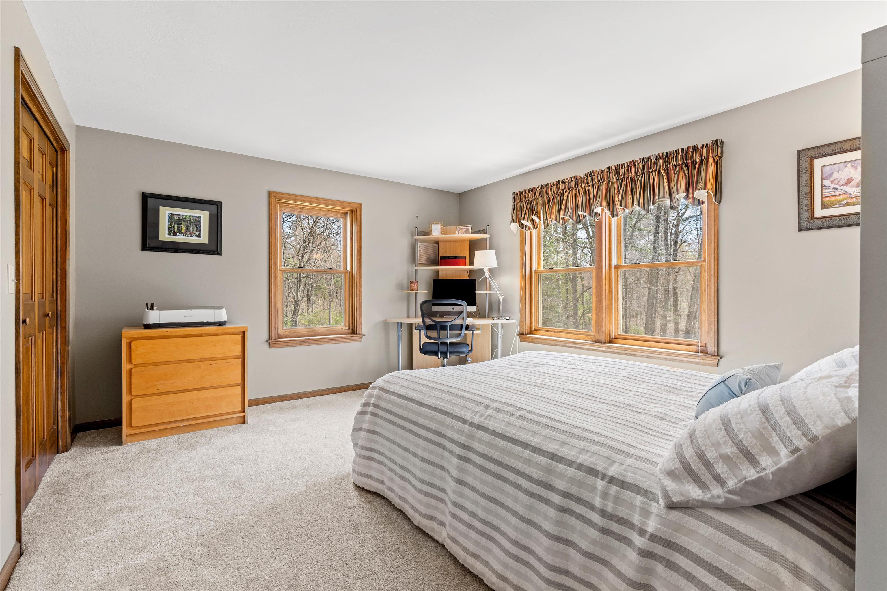 36 Boxwood Road Bedford, NH 03110 - Photo 24 of 40