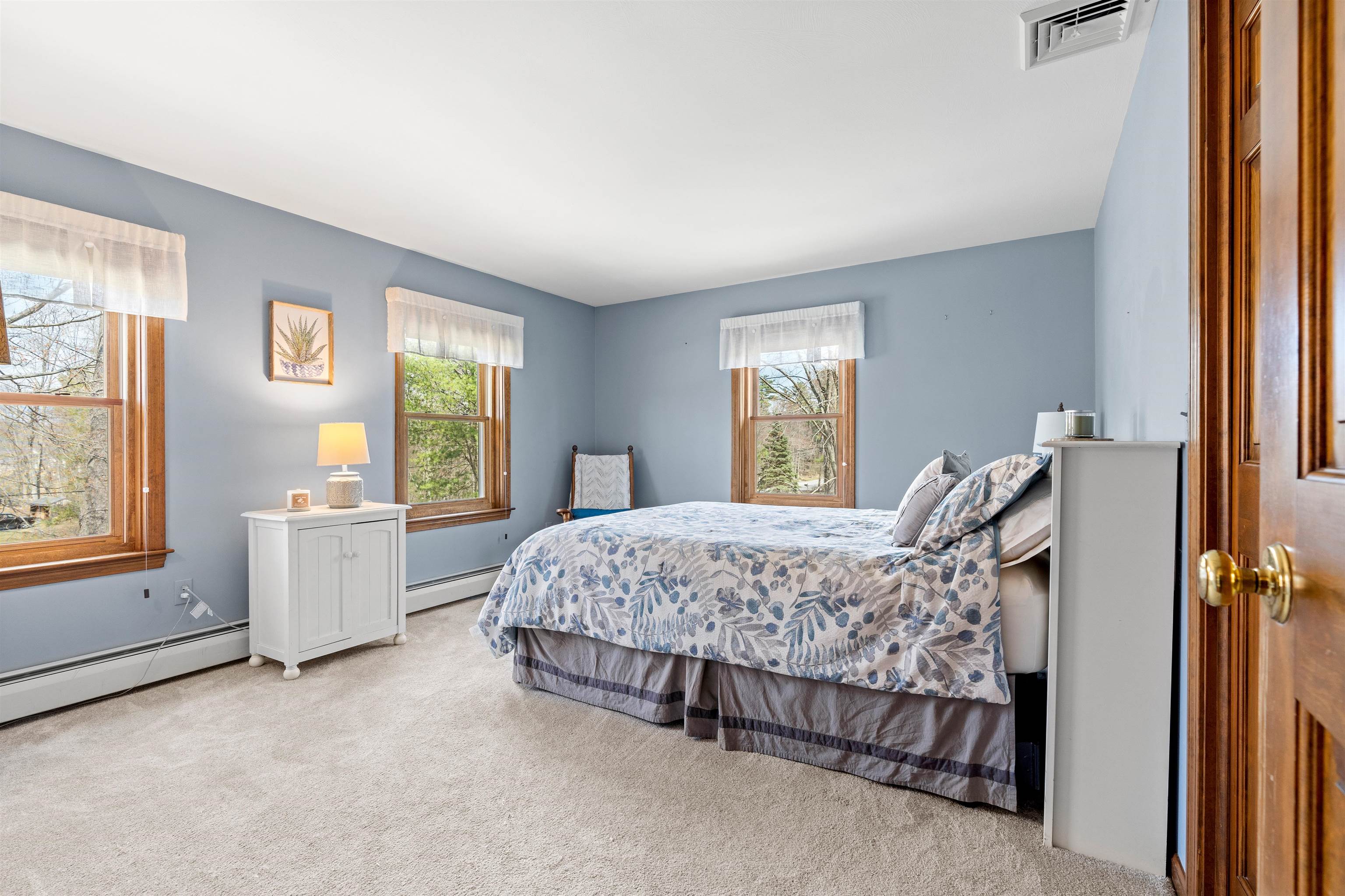 36 Boxwood Road Bedford, NH 03110 - Photo 26 of 40