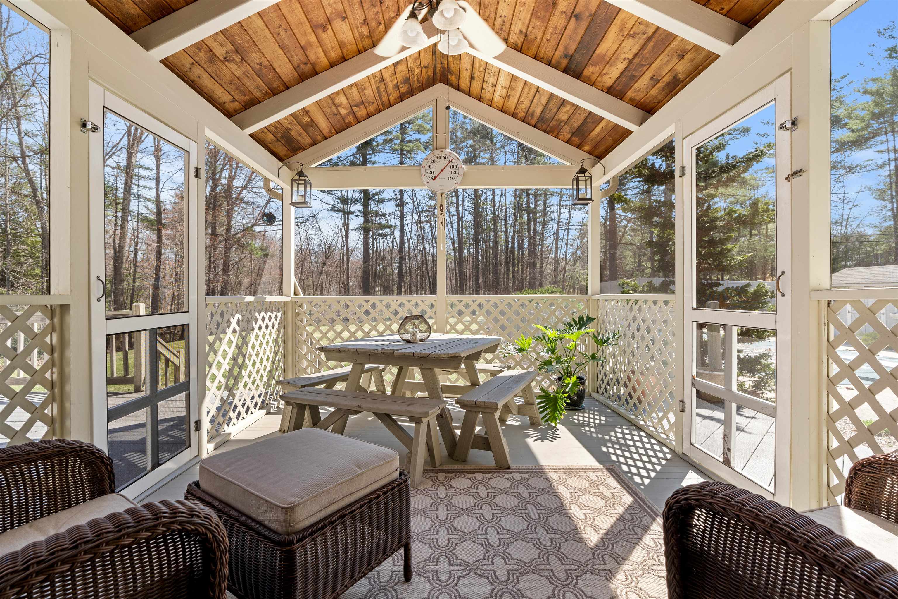 36 Boxwood Road Bedford, NH 03110 - Photo 32 of 40