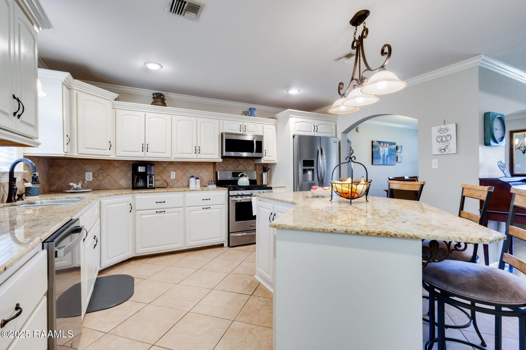709 West Pine Street Erath, LA 70533 - Photo 7 of 22 7-web-or-mls-709 W Pine St-5 - Copy
