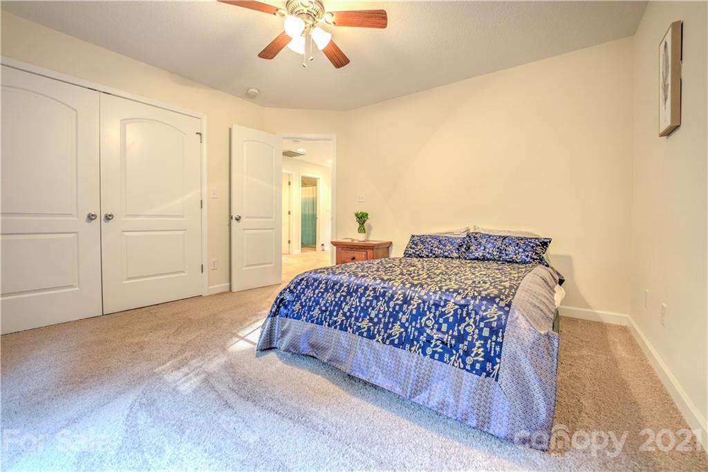 79 Noble Road, Unit 2 Fairview, NC 28730 - Photo 15 of 48 Gallery Image 15