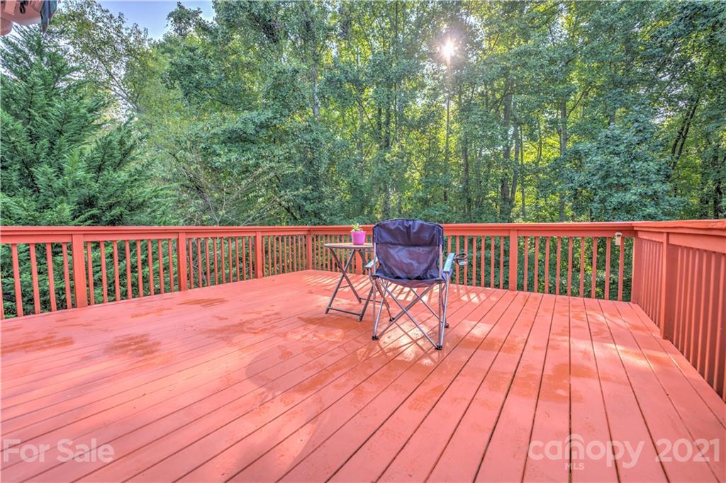 79 Noble Road, Unit 2 Fairview, NC 28730 - Photo 21 of 48 Gallery Image 21