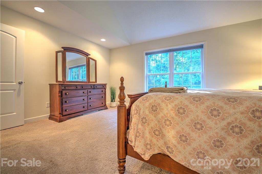 79 Noble Road, Unit 2 Fairview, NC 28730 - Photo 32 of 48 Gallery Image 32