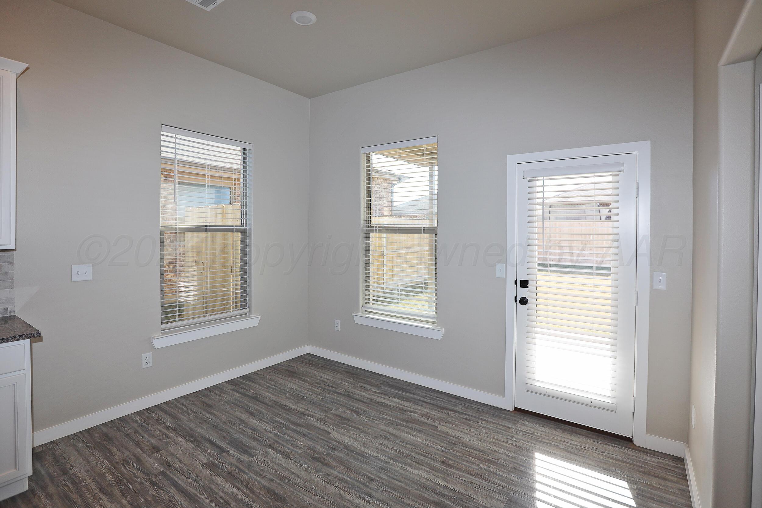 1841 Montaluse Road Amarillo, TX 79118 - Photo 9 of 26 Dining Area
