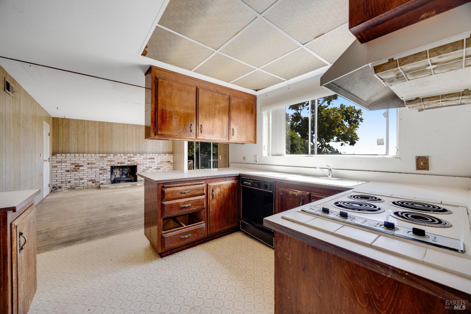 24 Corte Miguel San Rafael, CA 94903 - Photo 21 of 63 Gallery Image 21