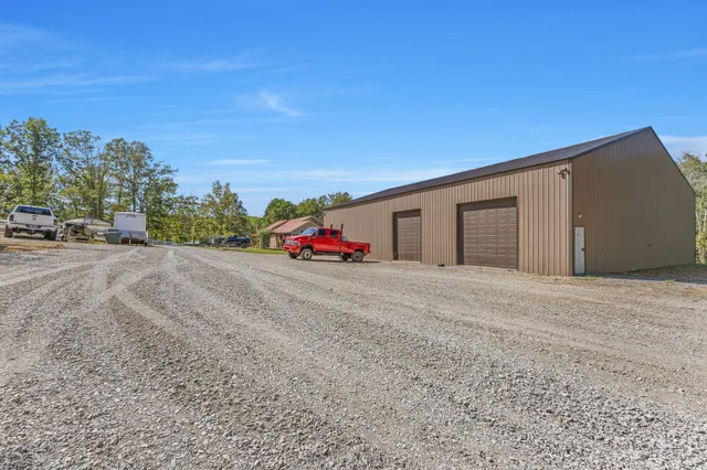 $849,900 | 1745 Ennis Branch Road, McEwen, TN 37101