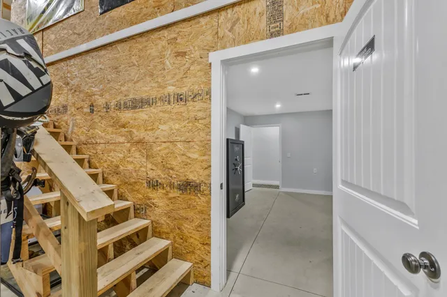 $849,900 | 1745 Ennis Branch Road, McEwen, TN 37101