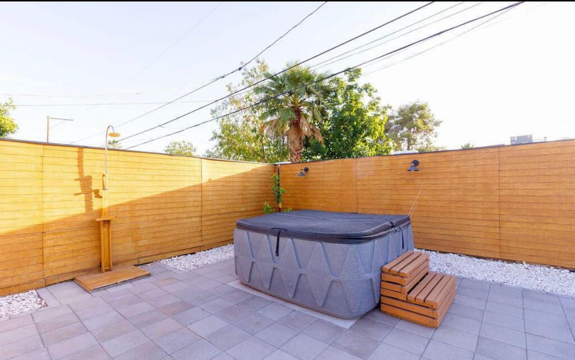 4214 North 20th Street Phoenix, AZ 85016 - Photo 30 of 40 a view of a outdoor space with swimming pool