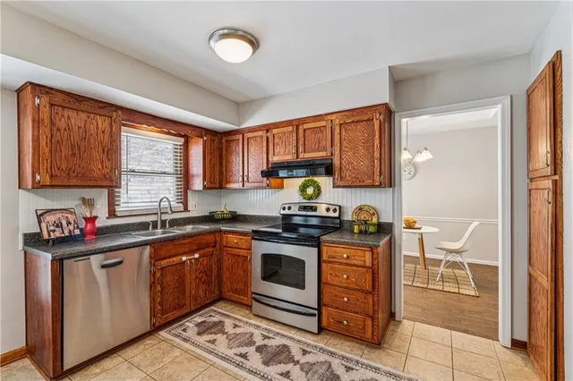 $375,000 | 7920 Gillette Street, Lenexa, KS 66215