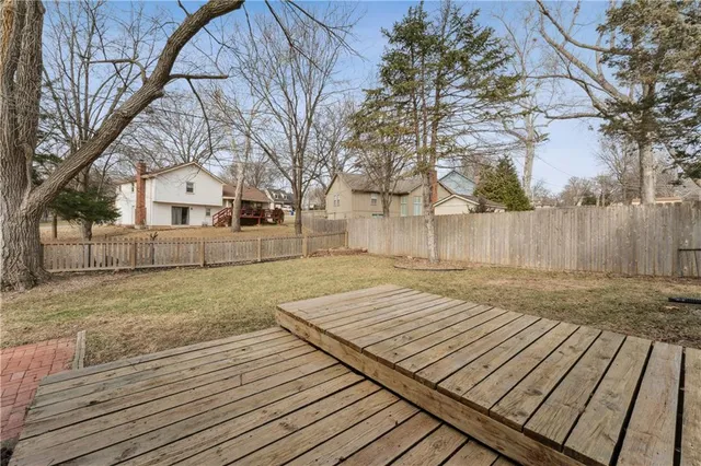 $375,000 | 7920 Gillette Street, Lenexa, KS 66215