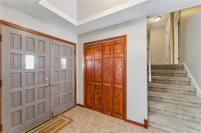 $375,000 | 7920 Gillette Street, Lenexa, KS 66215