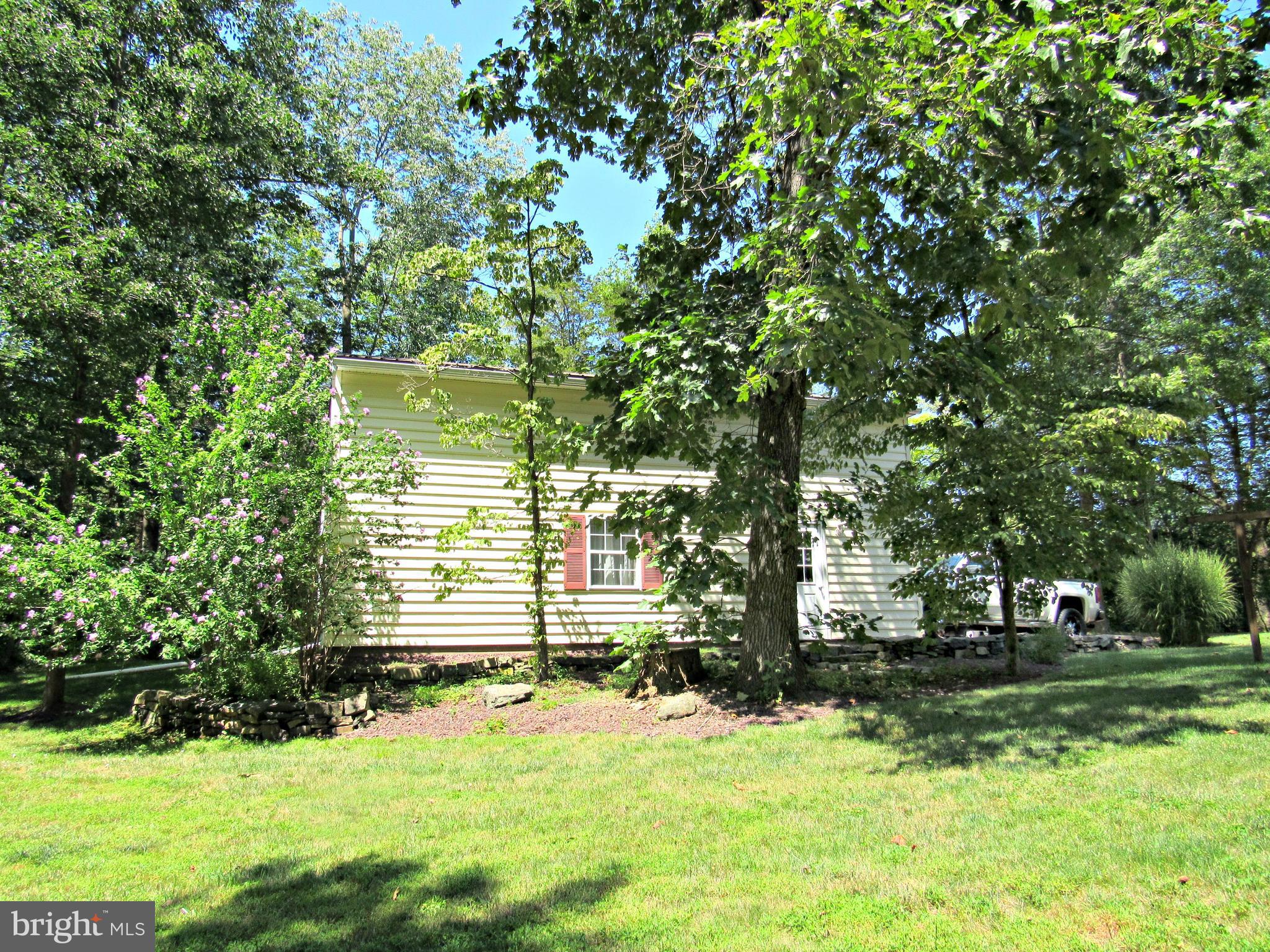 437 Hill Road Green Lane, PA 18054 - Photo 14 of 39 Gallery Image 14