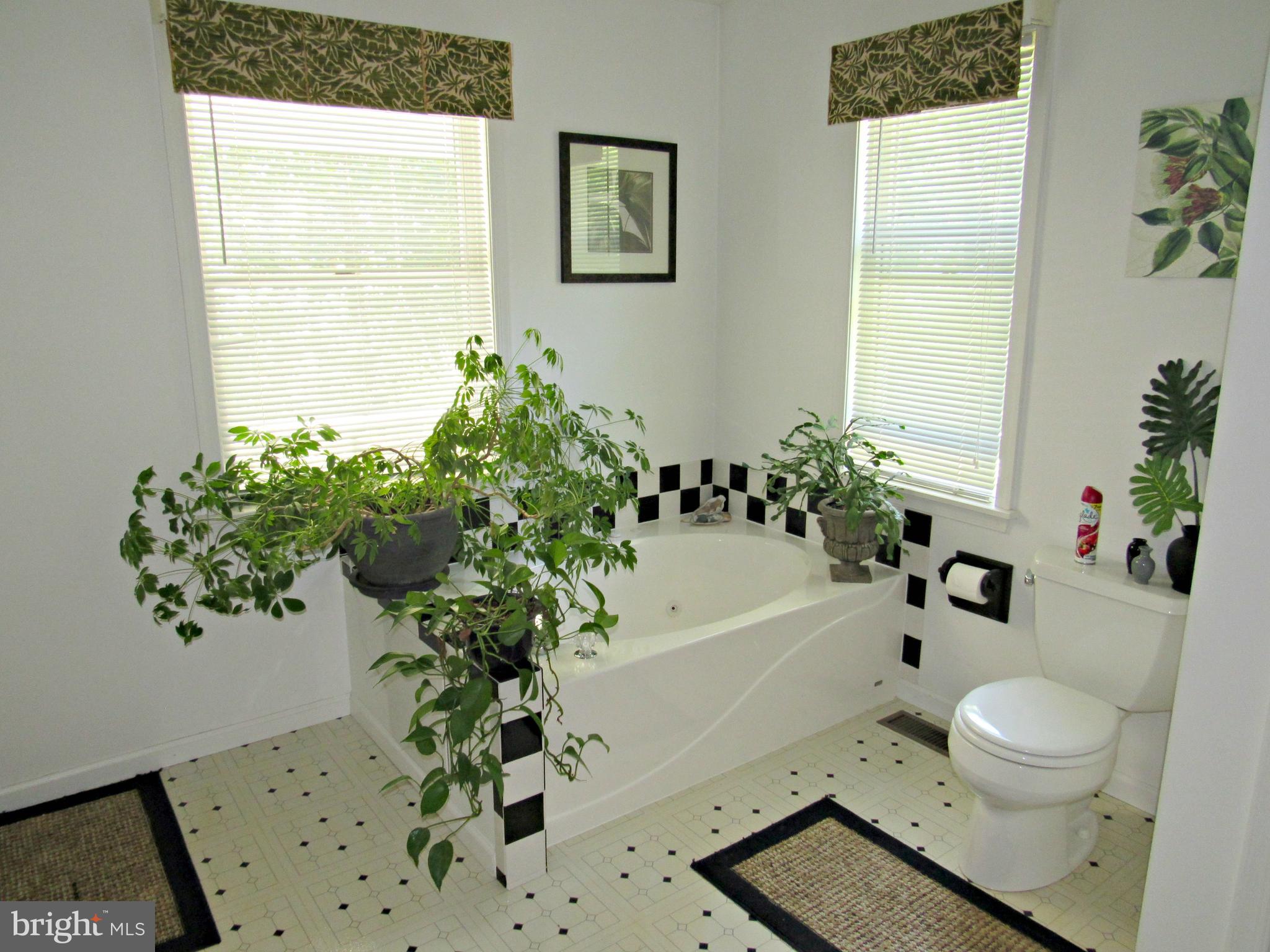 437 Hill Road Green Lane, PA 18054 - Photo 24 of 39 Gallery Image 24